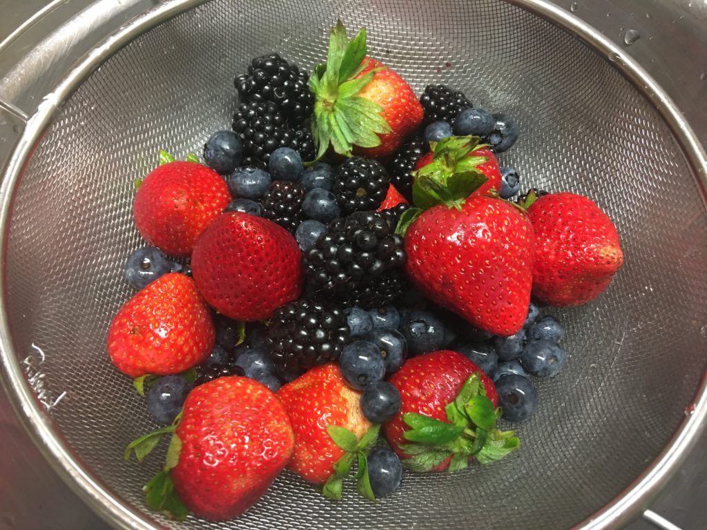 Summer Berries - Photo: Patricia Bullock - Food and Prop Styling Patricia Bullock